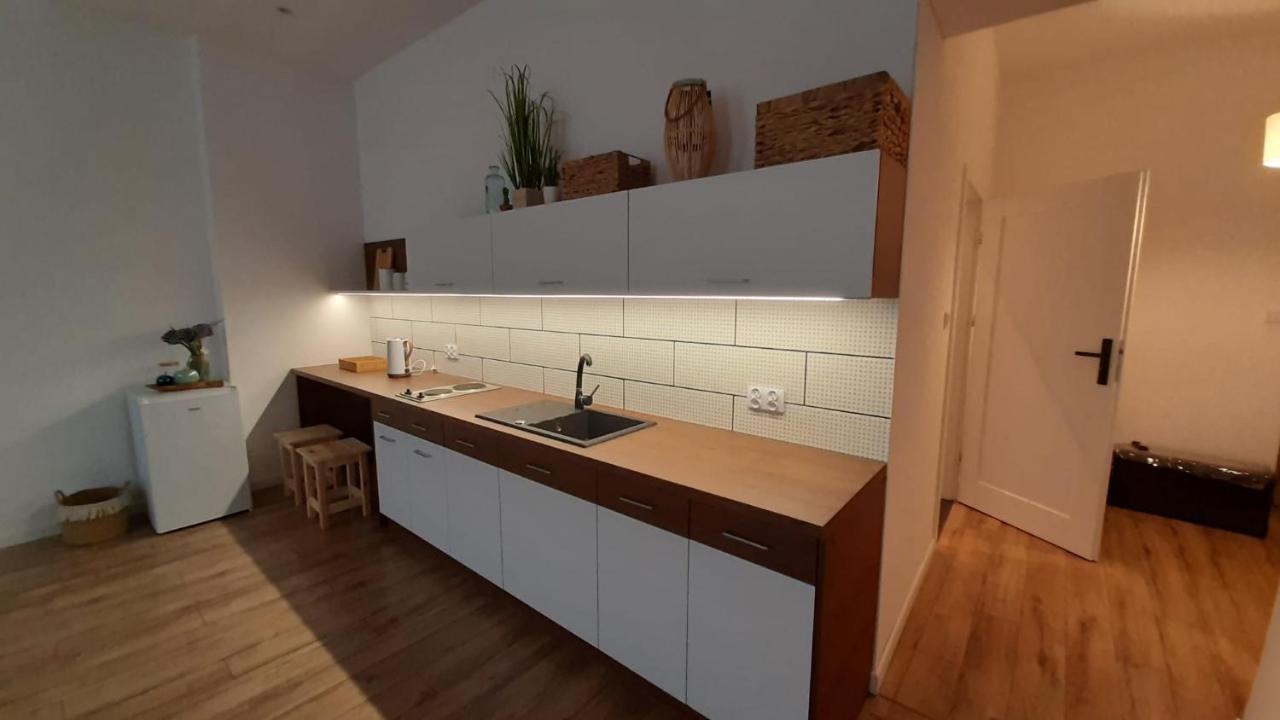 Apartamenty Jednosci 46 弗罗茨瓦夫 外观 照片