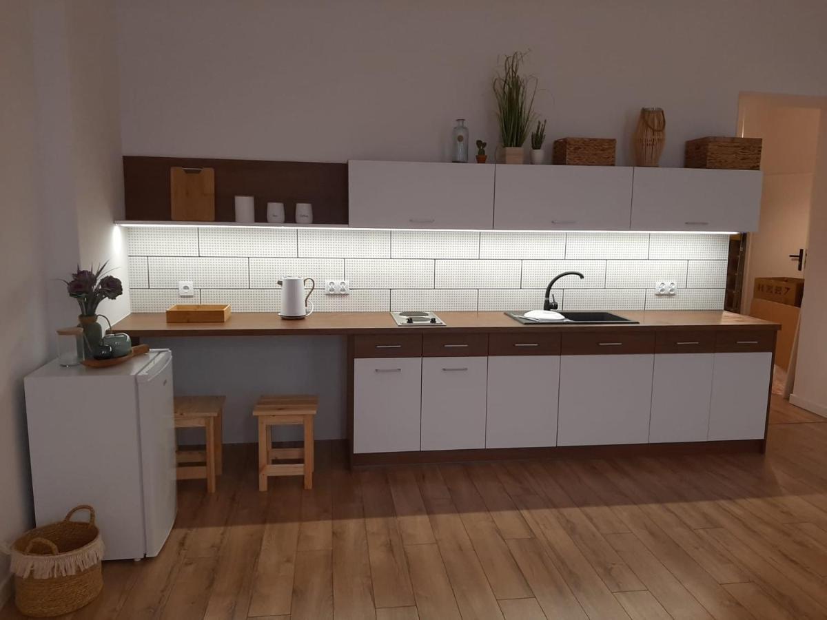 Apartamenty Jednosci 46 弗罗茨瓦夫 外观 照片
